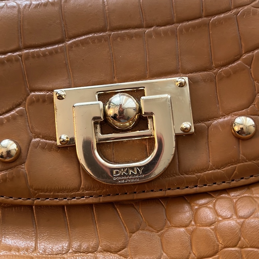 DKNY croc leather crossbody bag - Picture 2 of 7